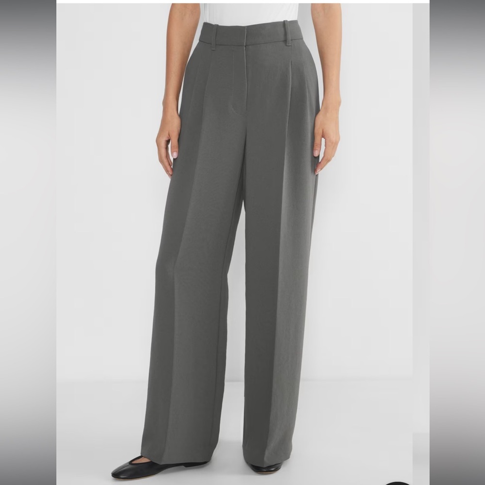 Aritzia The Effortless Pant™ Wider